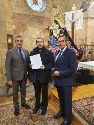 Cesión del antiguo trono de Ntro. Padre Jesús Nazareno a la Parroquia del Mercado