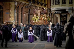 Resolución provisional  de cargos de banderas, braceros suplentes y cabecera de procesión